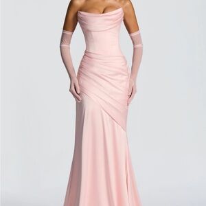 Chic Strapless Pink Gown